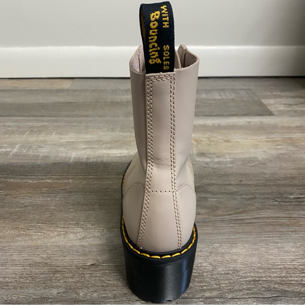 Dr. Martens Leona Sendal Vintage Taupe Boots *NEW w/o box* size US 5 - Picture 6 of 10